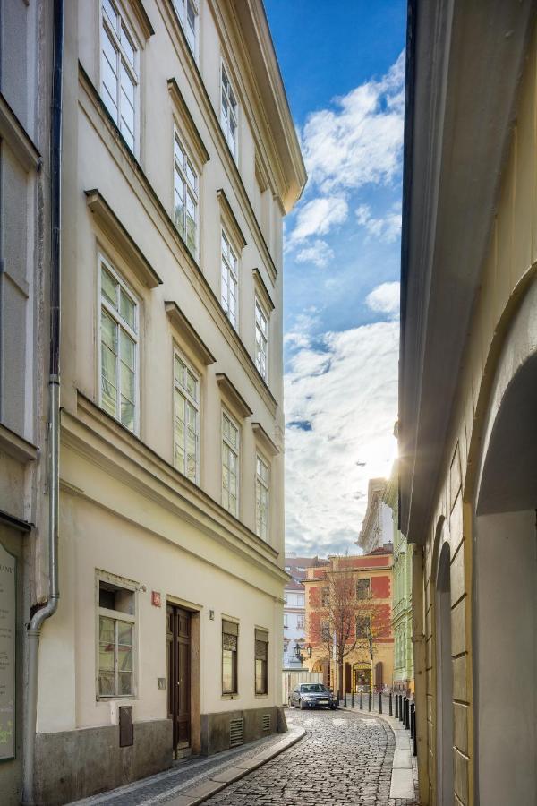 Michalska - Old Town Apartment Прага Екстериор снимка