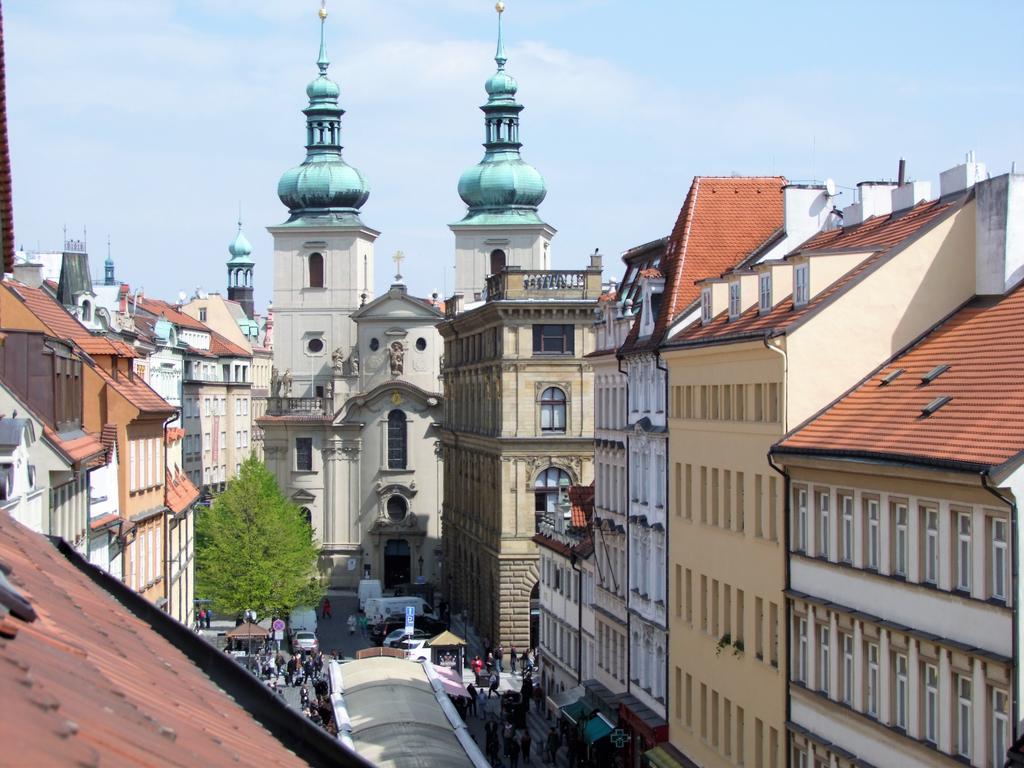 Michalska - Old Town Apartment Прага Екстериор снимка