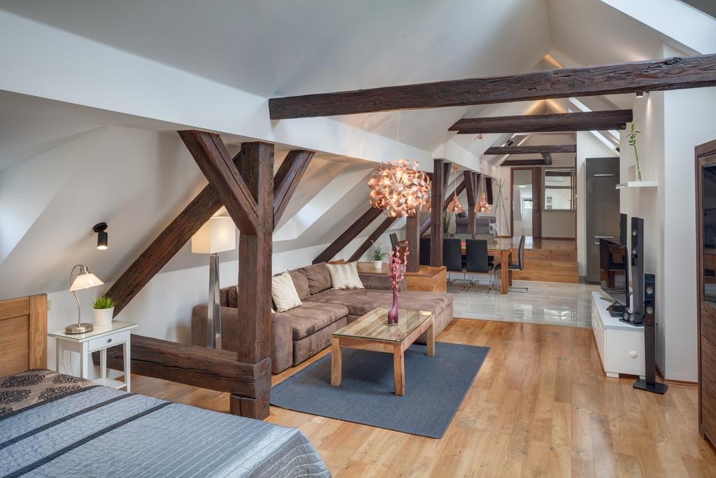 Michalska - Old Town Apartment Прага Екстериор снимка