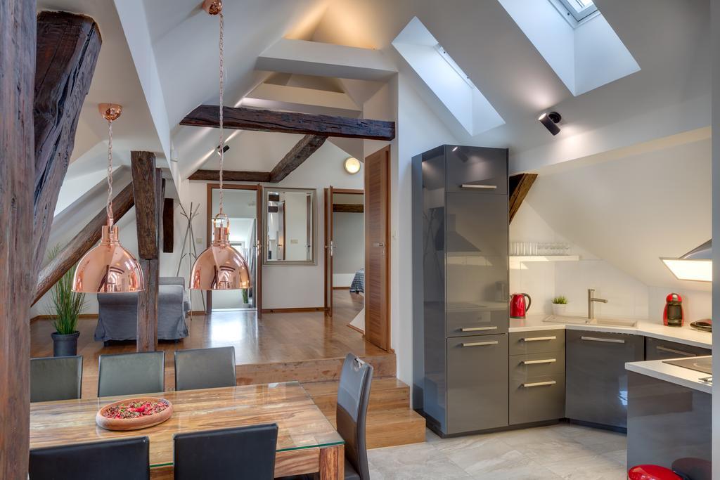 Michalska - Old Town Apartment Прага Екстериор снимка